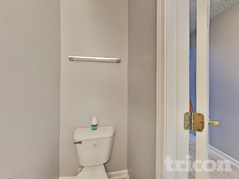 Building Photo - 3703 Harvest Dr