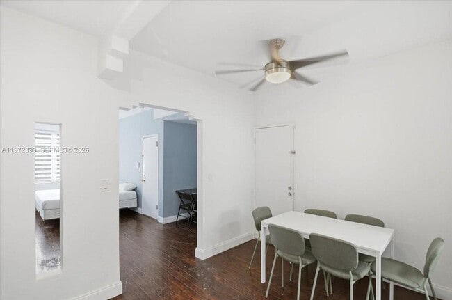 Building Photo - 736 12th St