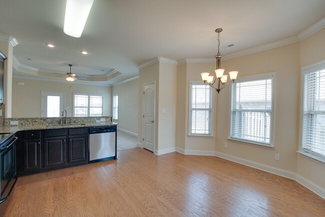 Building Photo - 2917 Magnolia Park Drive Southeast