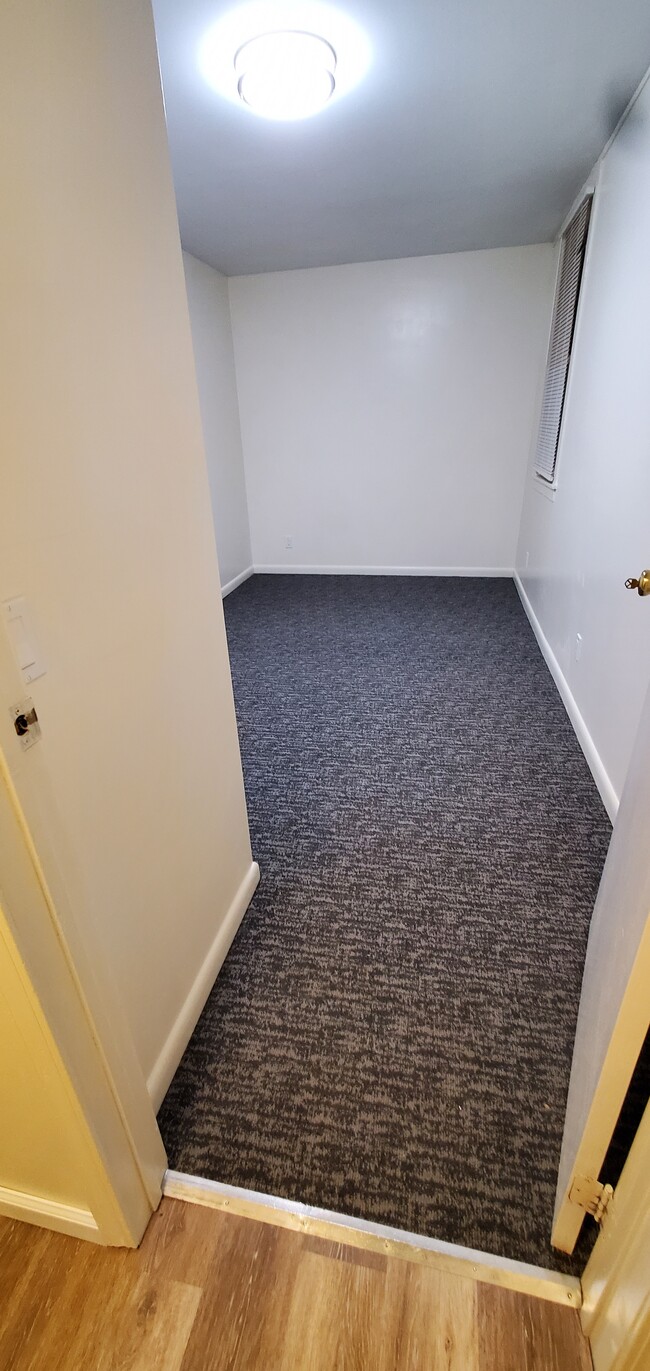 Large bedrooms w/new carpeting - 13 Center St