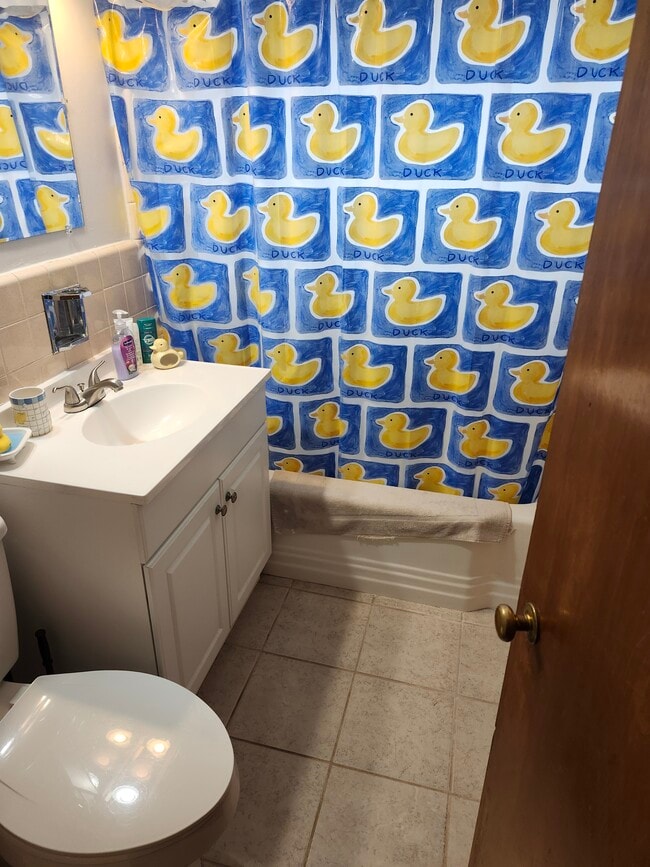 Building Photo - 830 Windmill Rd