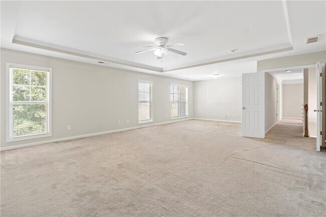 Building Photo - 4660 Lake Hill Trail