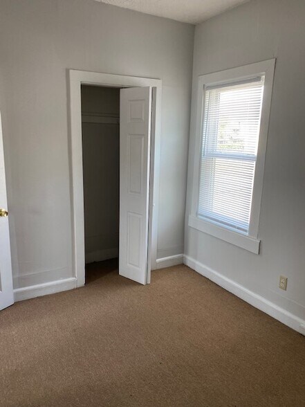 Building Photo - 11 Lebanon St