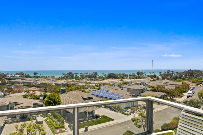Building Photo - Stunning 3 Bed | 2.5 Bath Home with Office...
