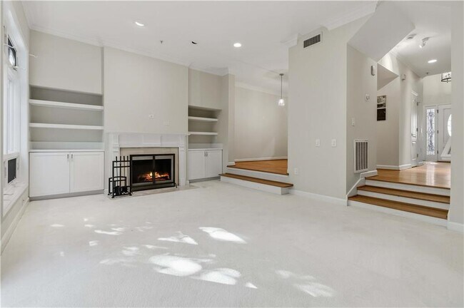 Building Photo - 3475 Oak Valley Rd NE