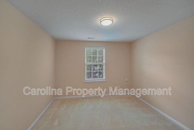 Building Photo - 15021 Deshler Ct