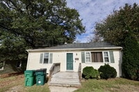 Building Photo - 204 North Juniper Ave