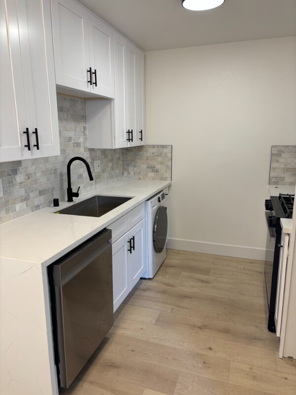 Building Photo - 17372 Dairyview Cir