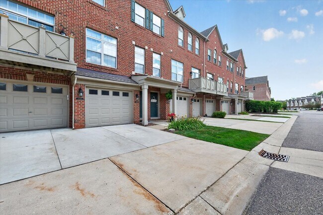 Building Photo - 39763 Rockcrest Cir