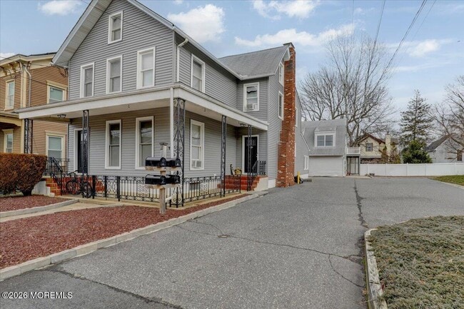 Building Photo - 21 Washington St