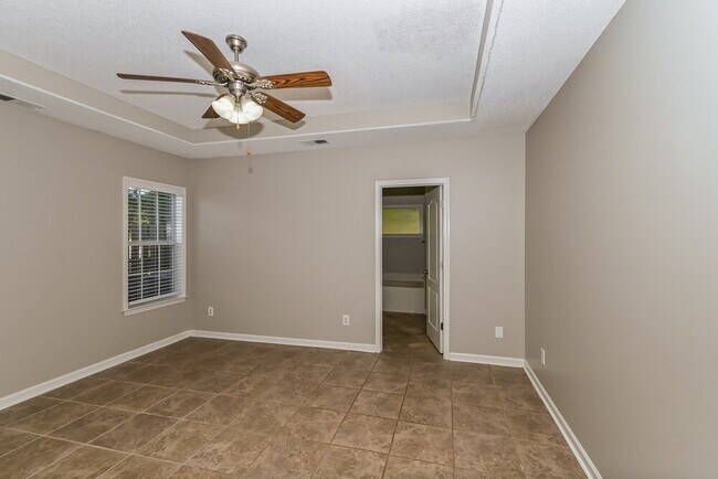 Building Photo - 8138 Woodson Dr