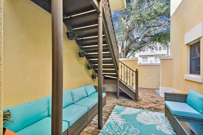 Building Photo - 607 S Orleans Ave