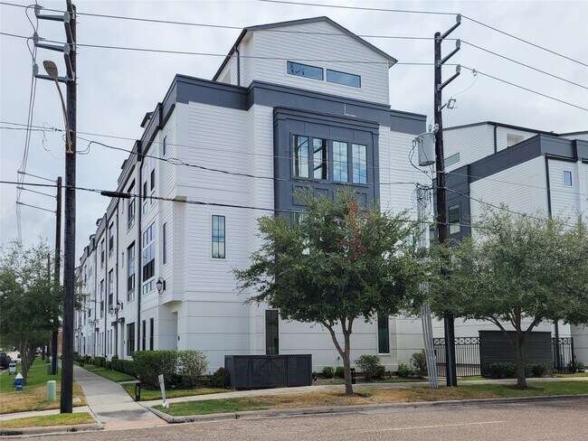Building Photo - 1123 Paige St