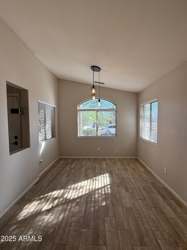 Building Photo - 5418 W Jessica Ln