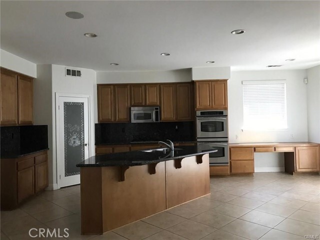 Building Photo - 7602 Pineridge Pl