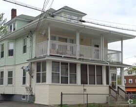 Building Photo - 223-225 Front Street
