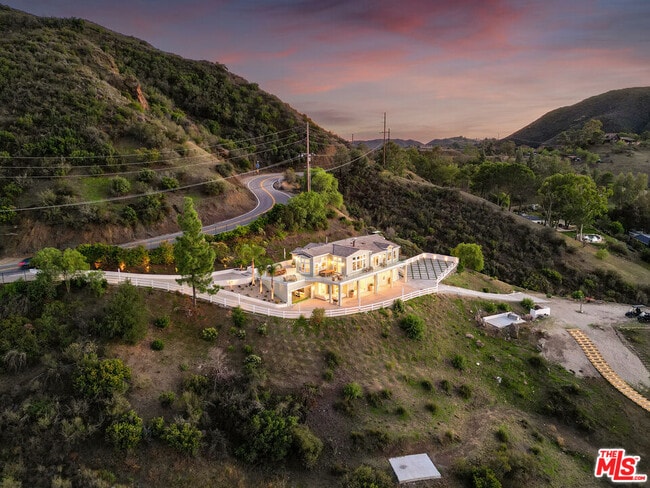 Building Photo - 265 Westlake Blvd