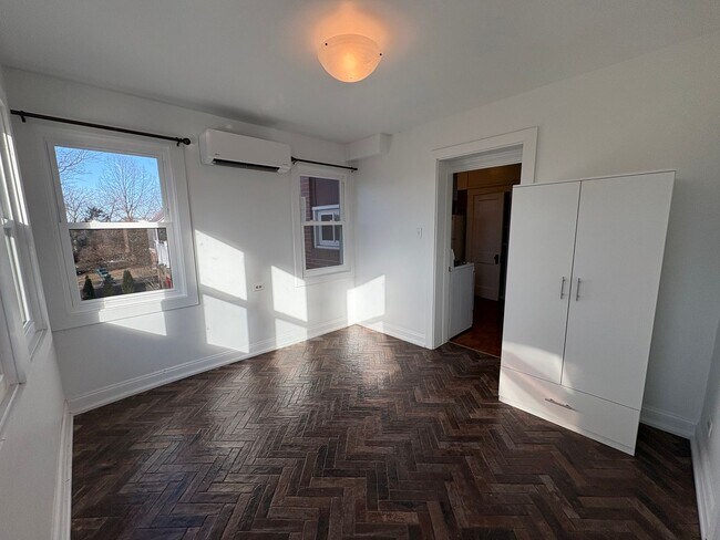 Building Photo - 6621 Church Ave