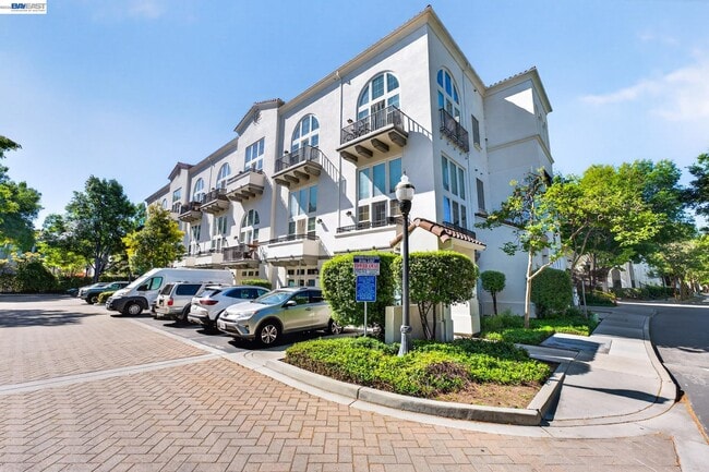 Building Photo - 20 Ryland Park Dr