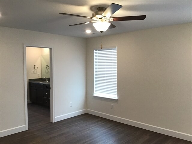 Building Photo - 2337 Surry Way