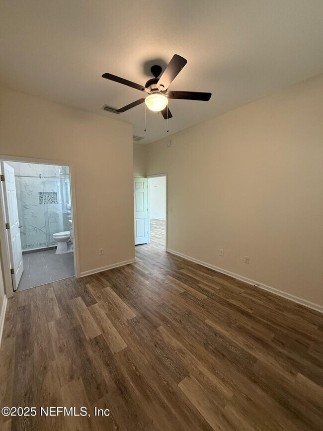 Building Photo - 7063 Deer Lodge Cir