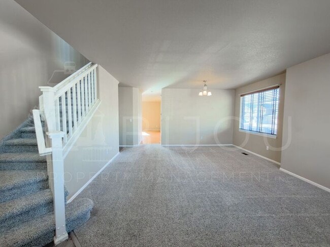 Building Photo - 7819 Notre Way