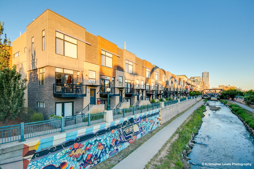 Primary Photo - 1400 Little Raven St