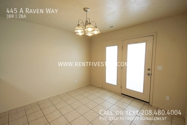 Building Photo - 445 A Raven Way
