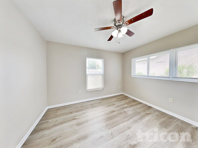 Building Photo - 604 Barkfield Loop