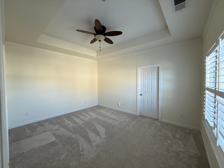 Building Photo - 11900 CHIANTI Dr