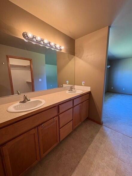 Building Photo - 1815 Dorner Pl