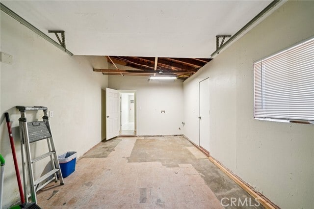 Building Photo - 7390 Valaria Dr