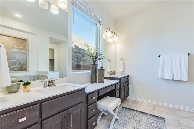 Building Photo - 1689 Cool Spring Way