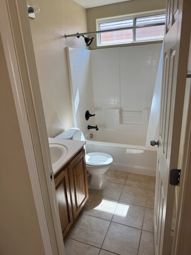 Building Photo - 10633 Chestnut Timber Ct