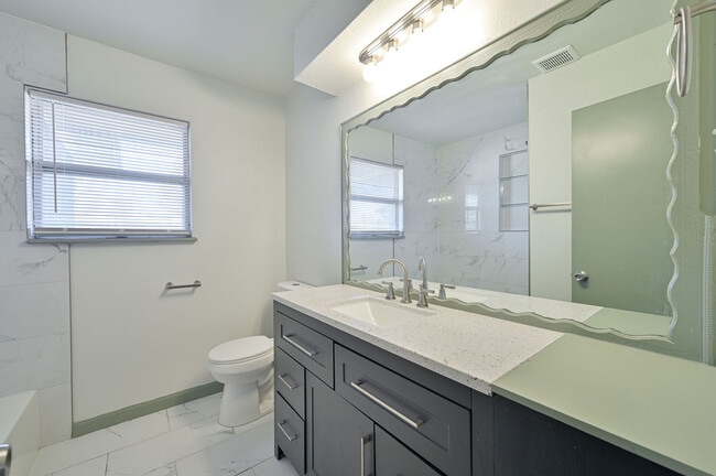 Building Photo - 3116 NW 63rd St