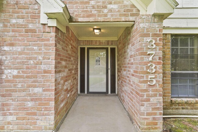 Building Photo - 3735 Pineleaf Dr