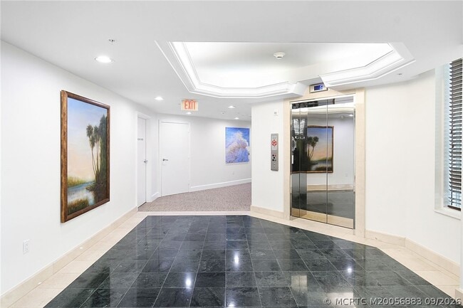 Building Photo - 8600 S Ocean Dr