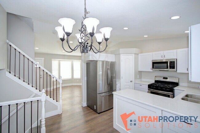 Building Photo - 6528 S 520 W