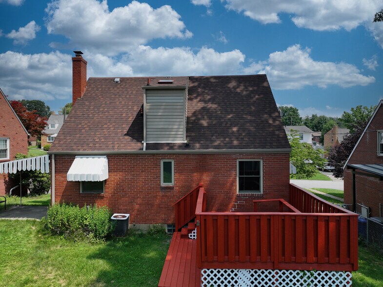 Building Photo - 445 Jenne Dr