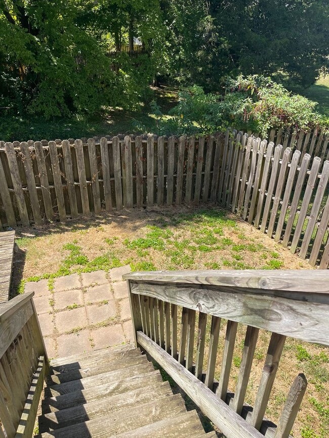 Building Photo - 3 Bed 2 Bath Home North Nashville