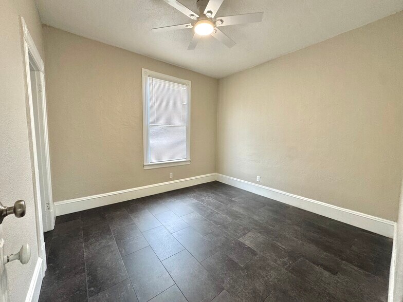 Bedroom #2 without Staging - 414 Kentucky St