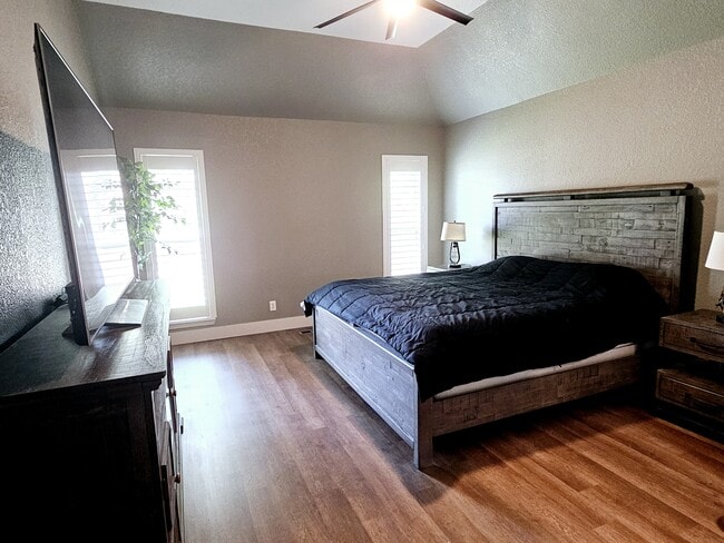 Building Photo - 2010 Constitution Ave