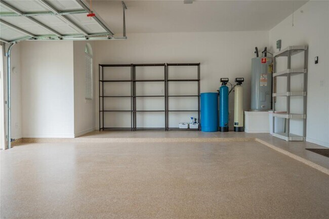 Building Photo - 806 Heritage Oaks Bend