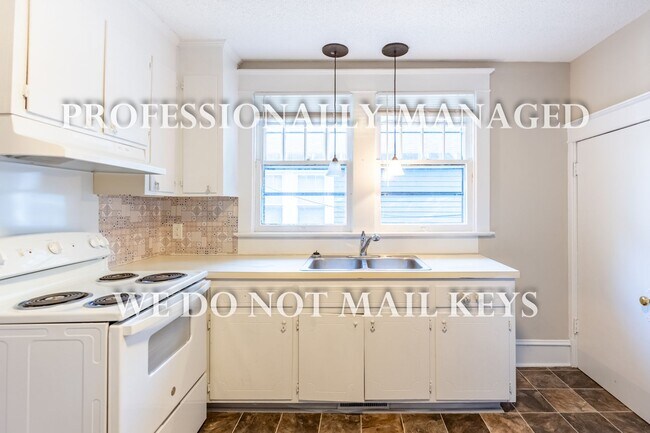 Building Photo - 1517 Beal St