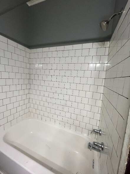 Building Photo - 823 Market St