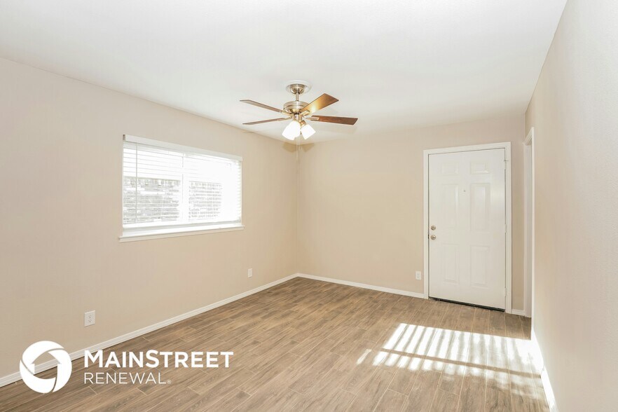 Building Photo - 5038 Overcrest Dr
