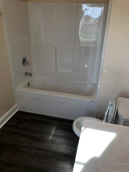 Building Photo - 655 Twisted Oak Dr NW