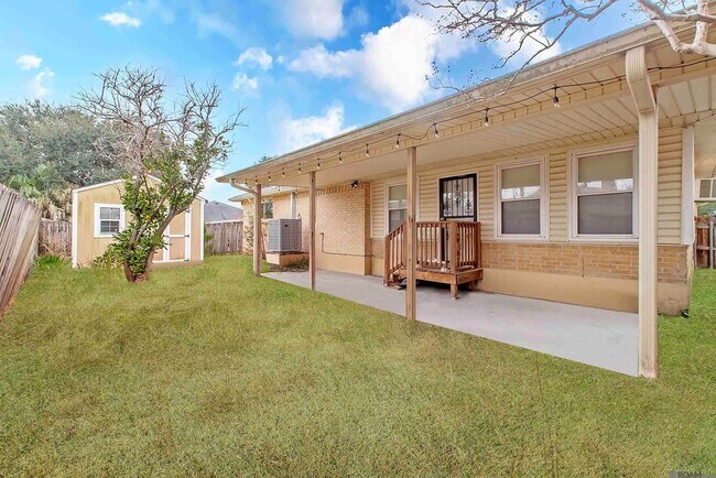 Building Photo - 2417 Tattersall Dr