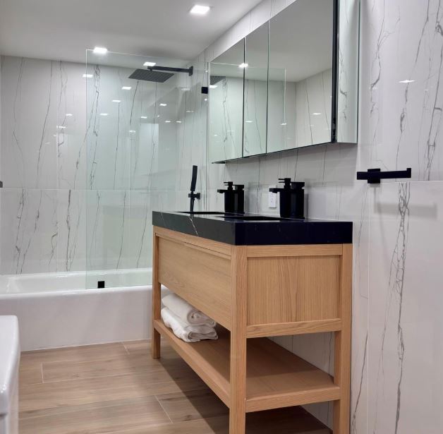 Building Photo - 10230 Collins Ave