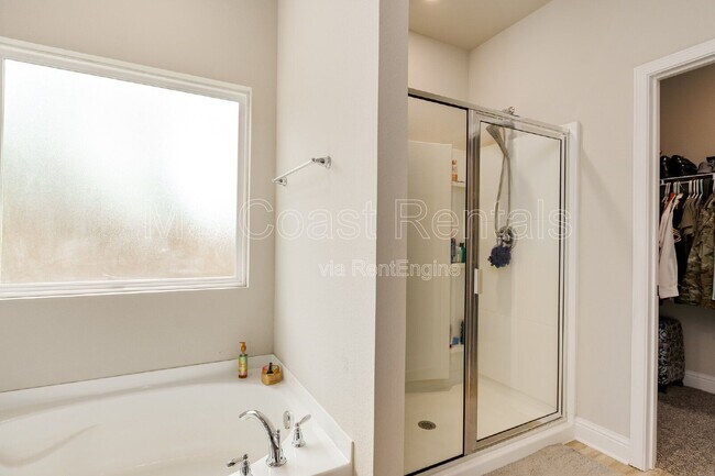 Building Photo - 5702 Overland Dr